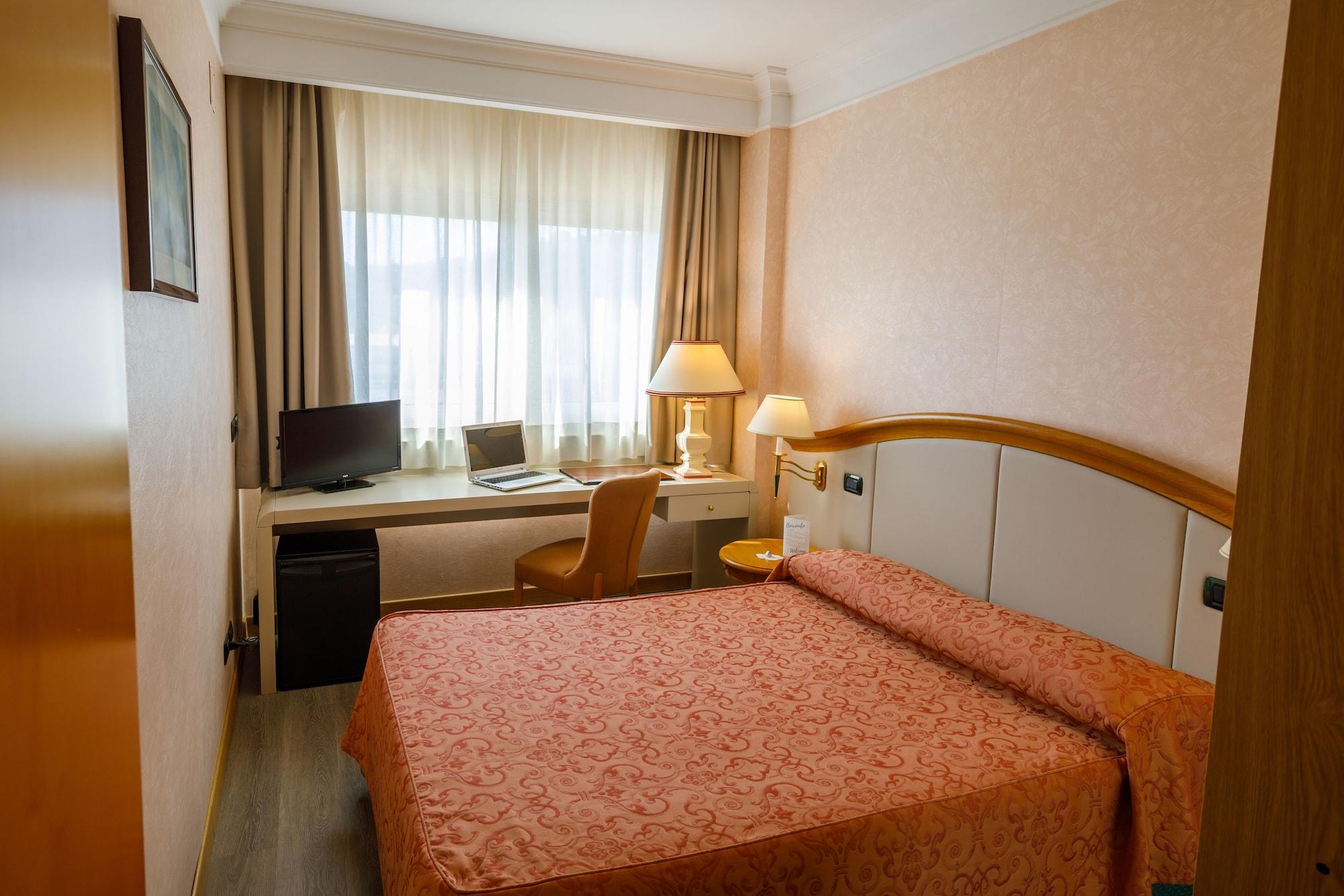 Perugia Plaza Hotel Extérieur photo
