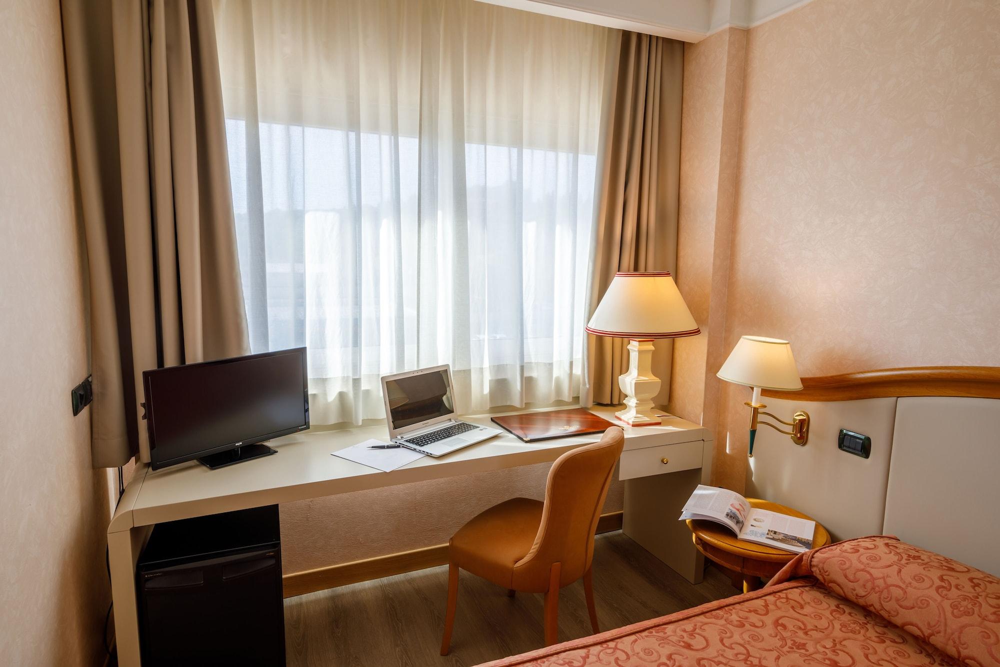 Perugia Plaza Hotel Extérieur photo
