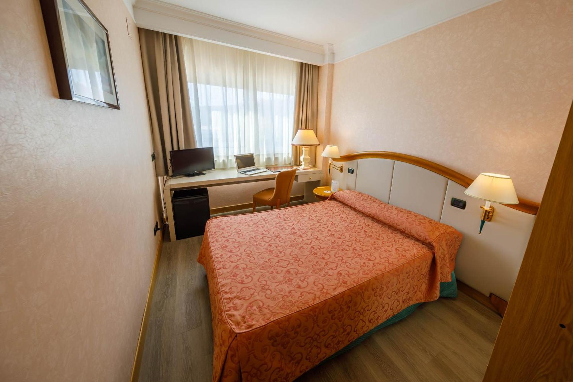 Perugia Plaza Hotel Extérieur photo
