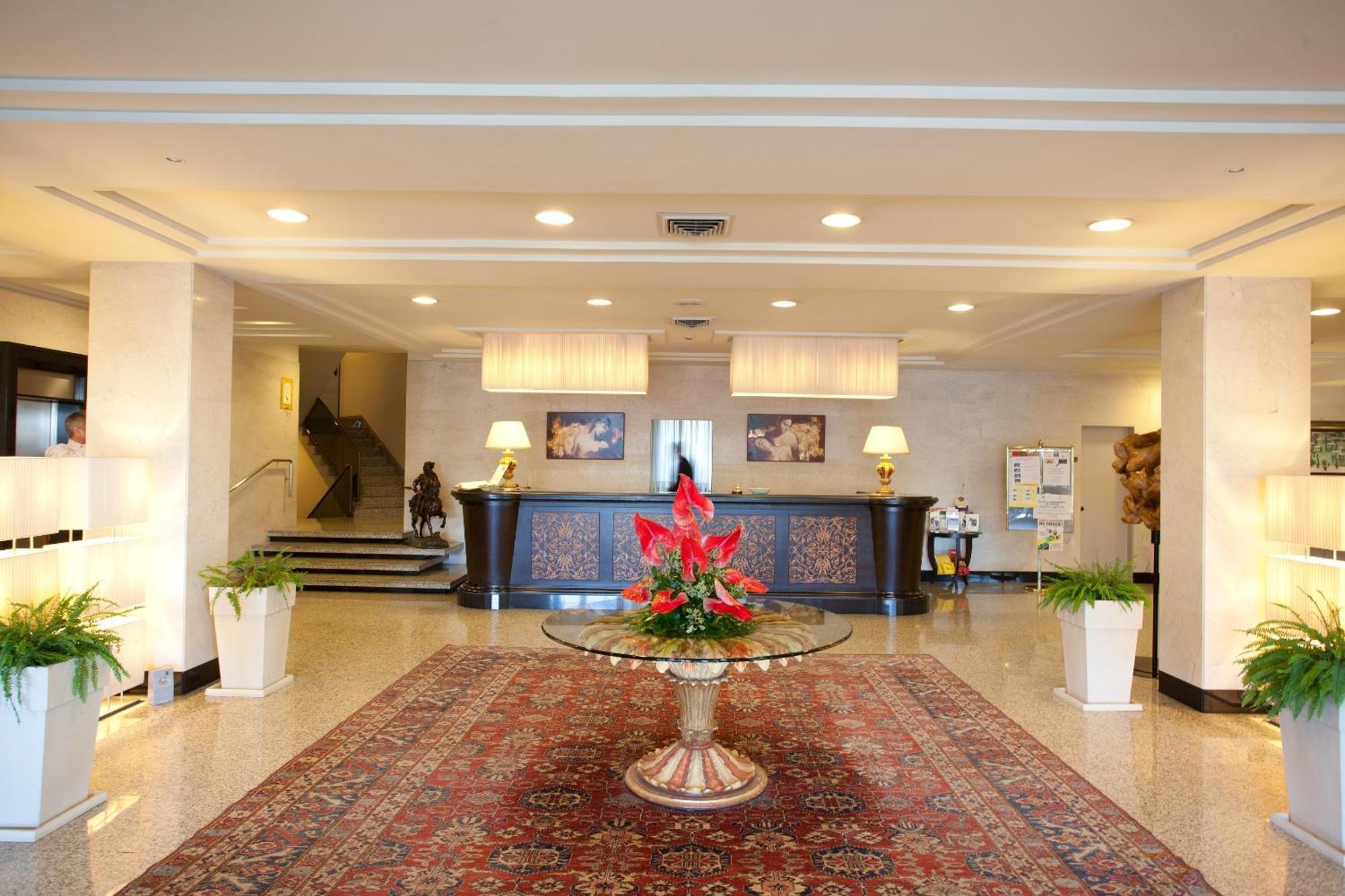 Perugia Plaza Hotel Intérieur photo