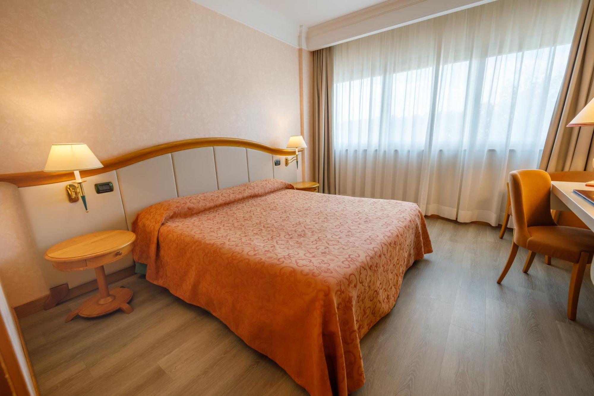 Perugia Plaza Hotel Extérieur photo